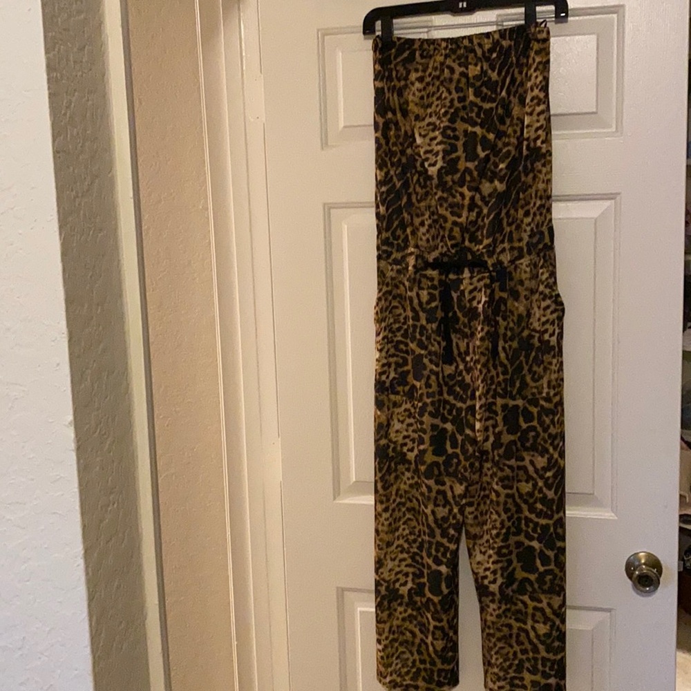 Leonard print strapless romper